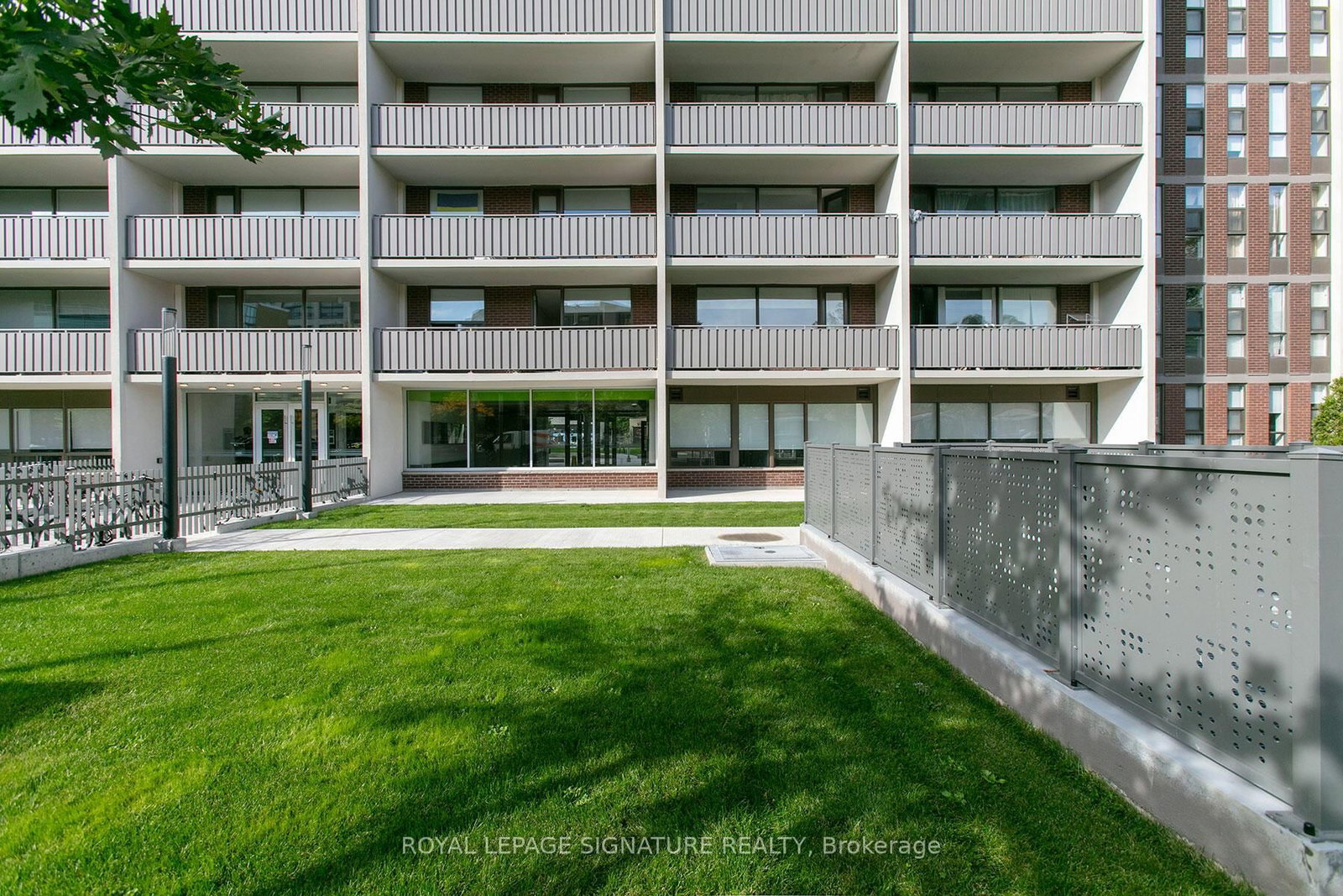 666 Spadina Avenue, Unit 2102 - Photo 7