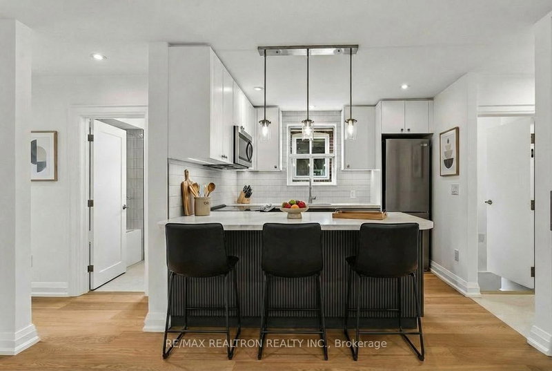 UPPER - 73 Lanark Ave, Toronto, M6E 2G3 | Image 2