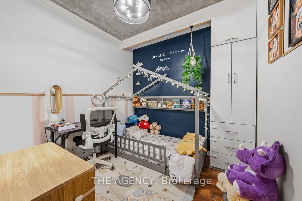 Condo for sale at 2103-218 Queens Quay Boulevard, Toronto, Ontario, M5J 2Y6 - Waterfront Communities C1 - MLS: C12952806