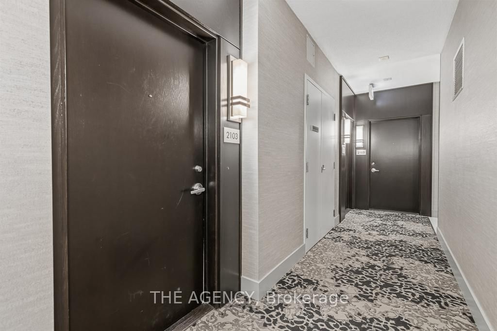 Condo for sale at 2103-218 Queens Quay Boulevard, Toronto, Ontario, M5J 2Y6 - Waterfront Communities C1 - MLS: C12952806