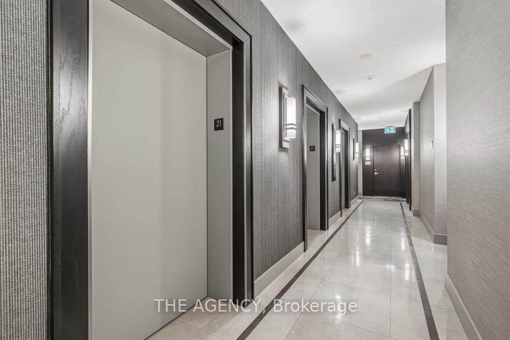 Condo for sale at 2103-218 Queens Quay Boulevard, Toronto, Ontario, M5J 2Y6 - Waterfront Communities C1 - MLS: C12952806