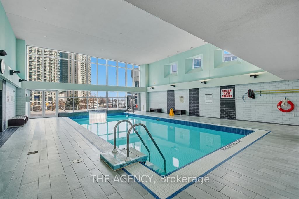 Condo for sale at 2103-218 Queens Quay Boulevard, Toronto, Ontario, M5J 2Y6 - Waterfront Communities C1 - MLS: C12952806