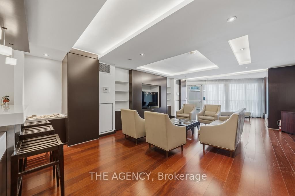 Condo for sale at 2103-218 Queens Quay Boulevard, Toronto, Ontario, M5J 2Y6 - Waterfront Communities C1 - MLS: C12952806