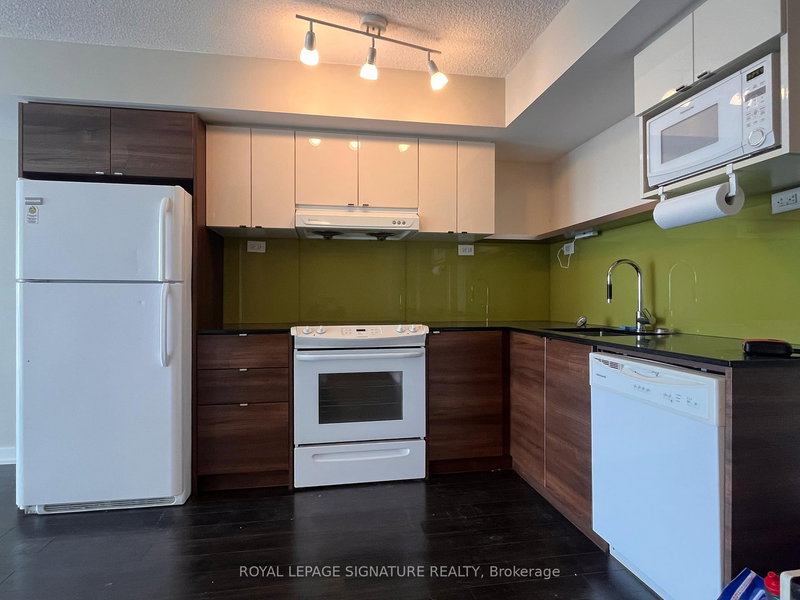 2003 - 72 Esther Shiner Blvd, Toronto, M2K 0C4 | Image 3