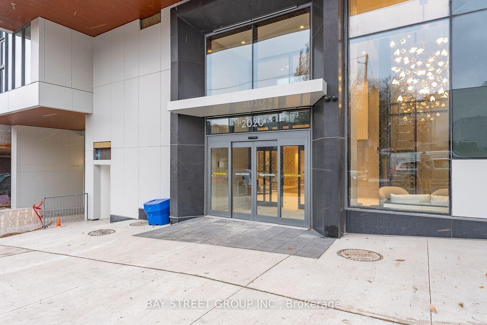 2020 Bathurst Street, Unit 735 - Photo 2