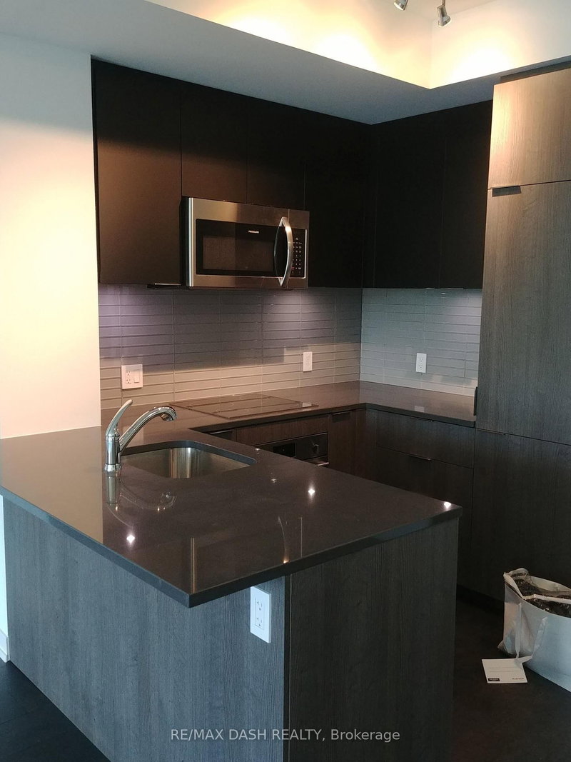 505 - 223 St Clair Ave W, Toronto, M4V 1R3 | Image 3