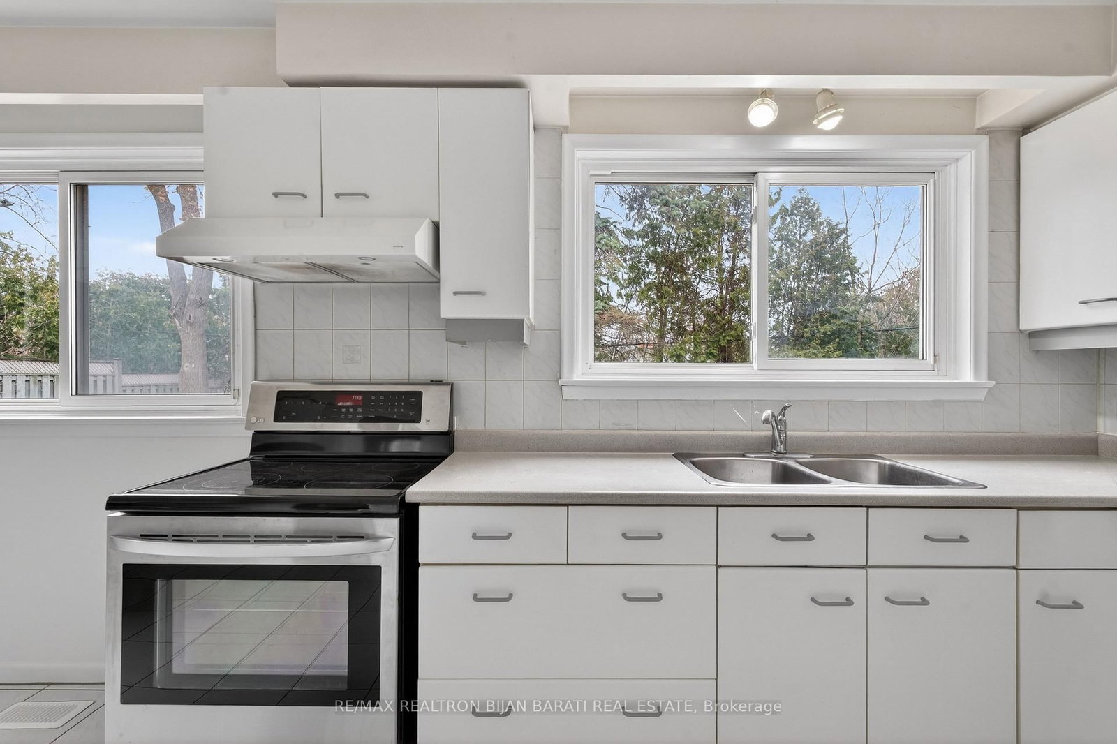 298 Newton Drive - Photo 19