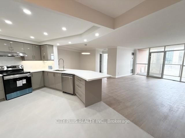 home for lease on 817-3181 Bayview Avenue