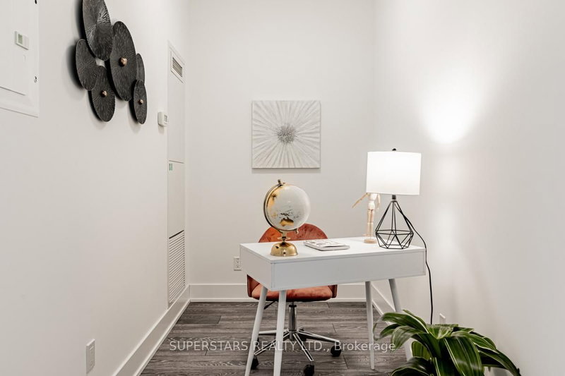 2613 - 403 Church St, Toronto, M4Y 0C9 | Image 2