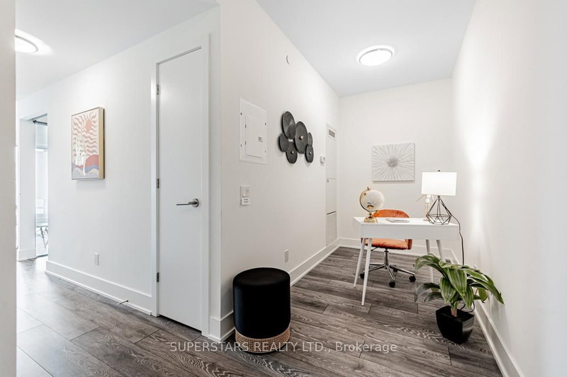 2613 - 403 Church St, Toronto, M4Y 0C9 | Image 3