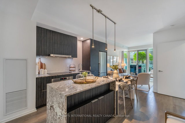 303 - 1 Bloor Street E