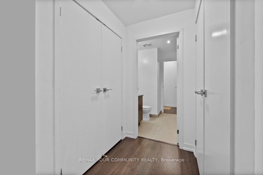 Condo for sale at 2215-98 Lillian Street, Toronto, Ontario, M4S 0A5 - Mount Pleasant West - MLS: C12953836