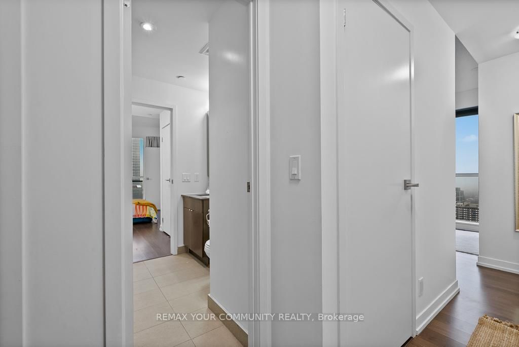 Condo for sale at 2215-98 Lillian Street, Toronto, Ontario, M4S 0A5 - Mount Pleasant West - MLS: C12953836