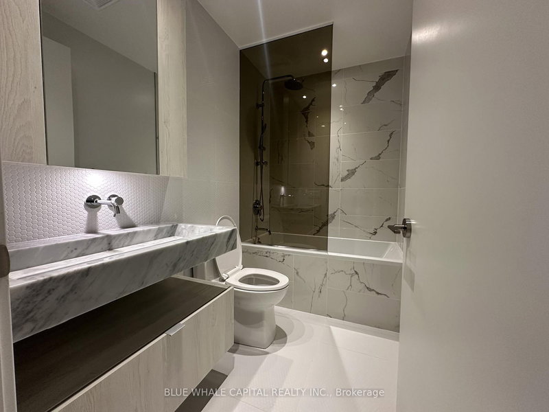 3701 - 11 Yorkville Ave, Toronto, M4W 1L2 | Image 3