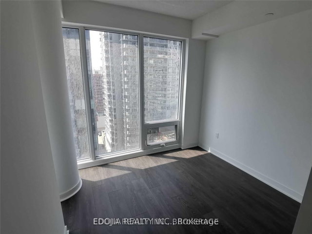 1705 - 115 Blue Jays Way