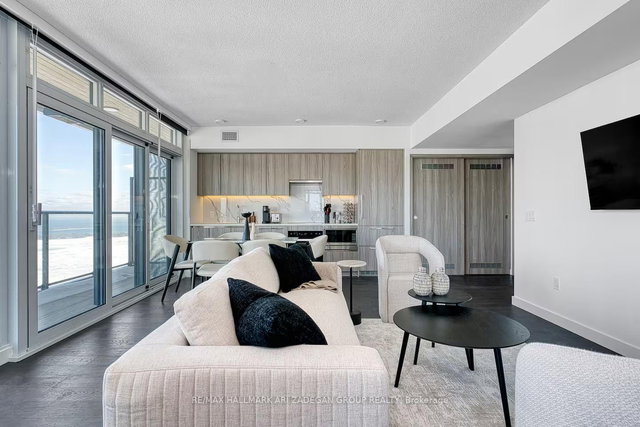 6202 - 1 Concord Cityplace Way