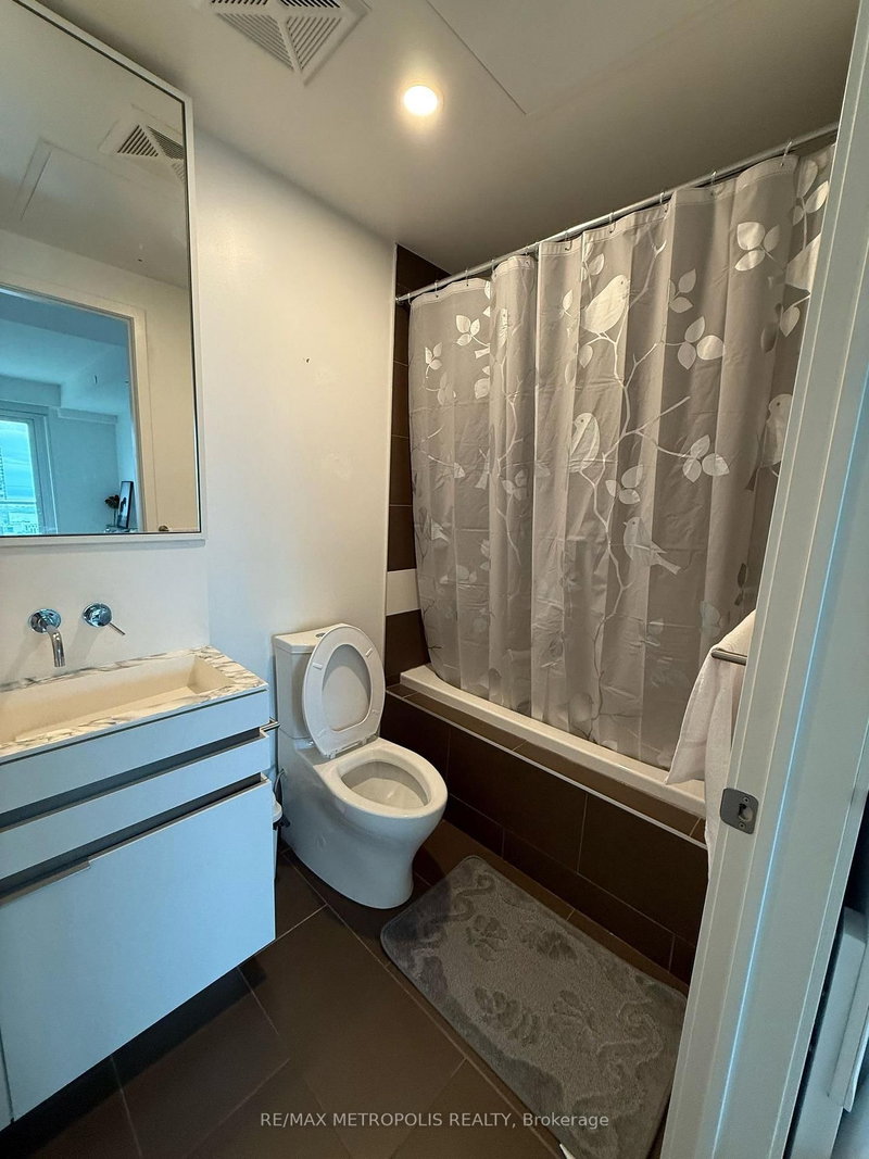 4408 - 197 Yonge St, Toronto, M5B 0C1 | Image 3