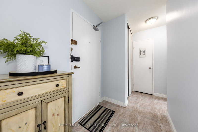 134 - 4005 Don Mills Rd, Toronto, M2H 3J9 | Image 2