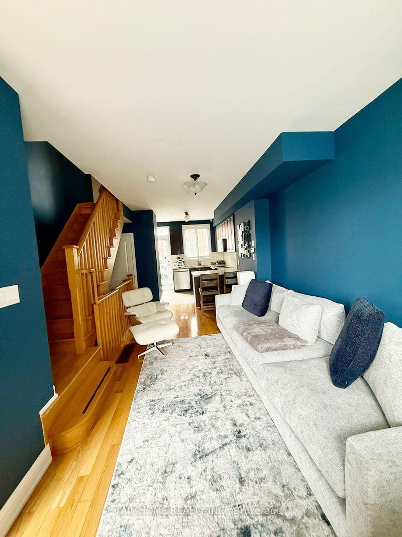 38 Raffeix Lane, Toronto, M5A 0G5 | Image 2