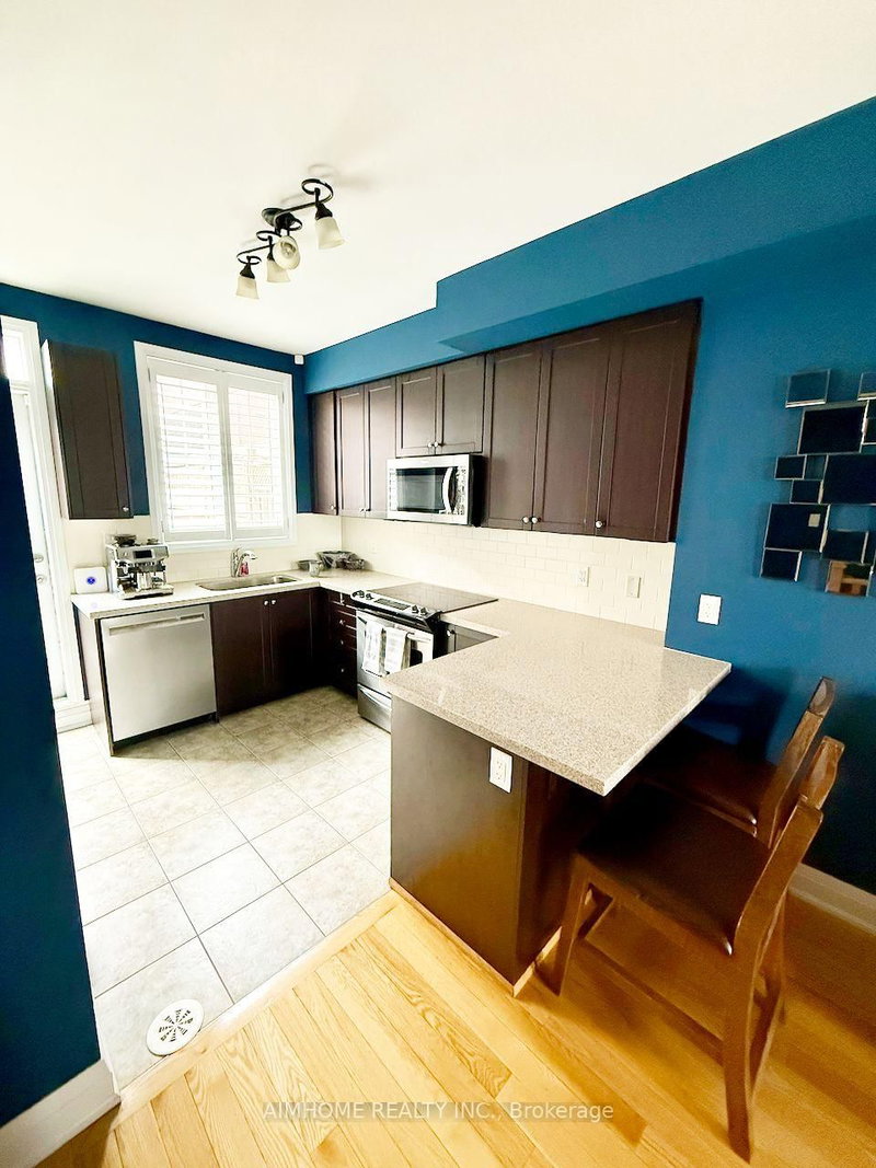 38 Raffeix Lane, Toronto, M5A 0G5 | Image 3