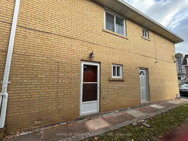 38 Cedarcroft Boulevard S