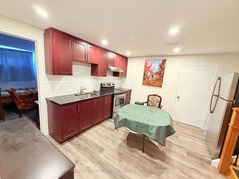 38 Cedarcroft Blvd S, Toronto, M2R 2Z5 | Image 3