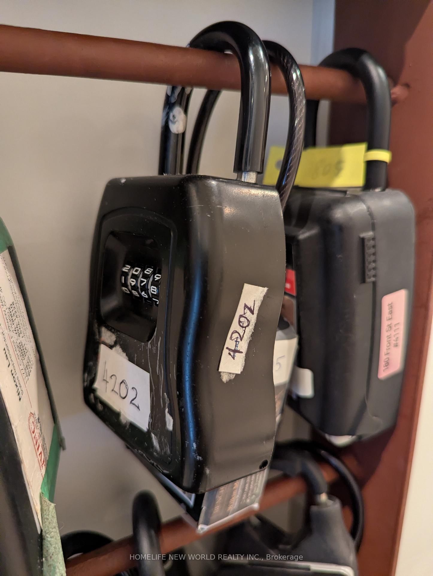 180 Front Street E, Unit 4202 - Photo 18