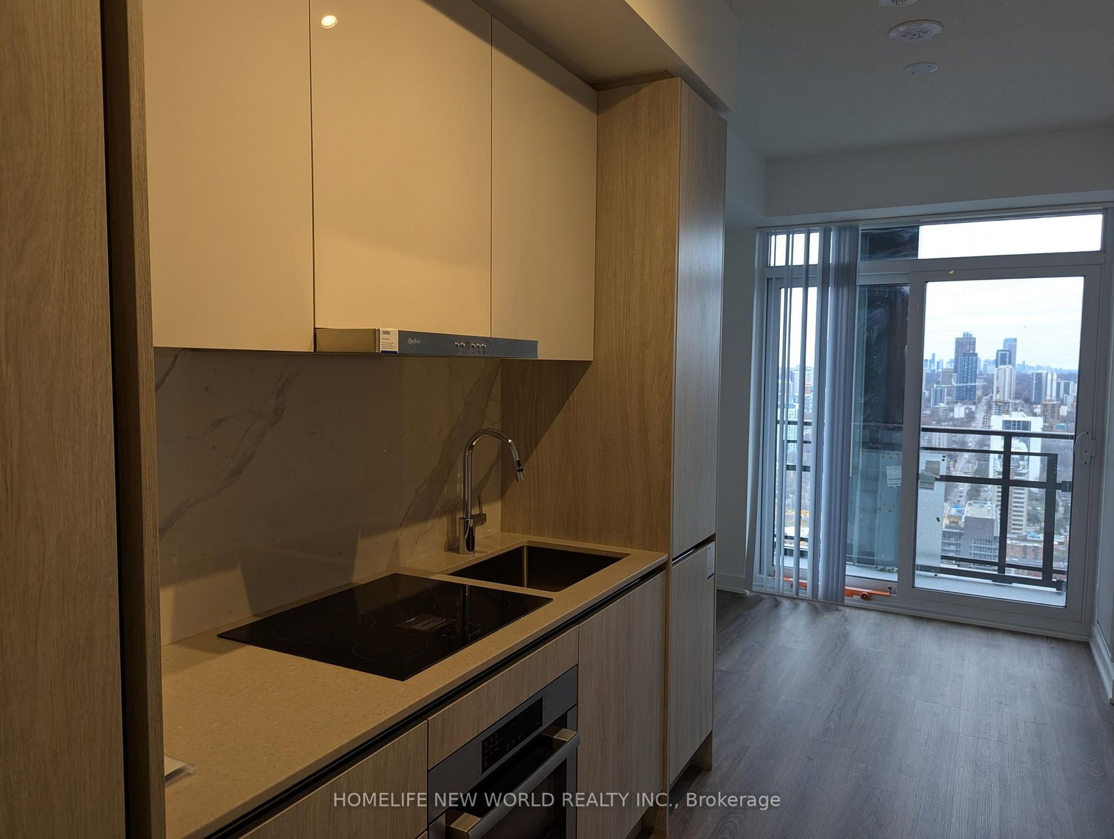 180 Front Street E, Unit 4202 - Photo 8