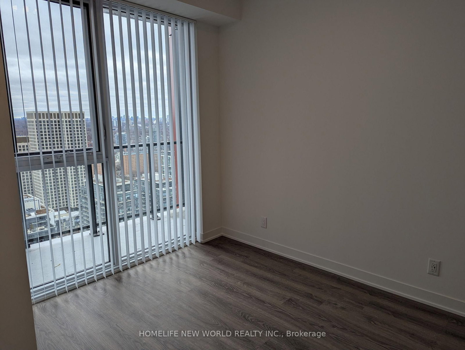 180 Front Street E, Unit 4202 - Photo 9
