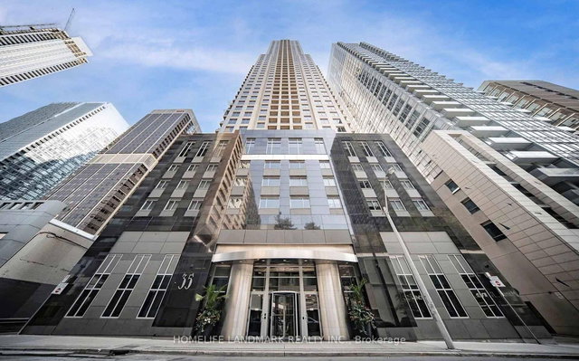 2102 - 35 Balmuto Street