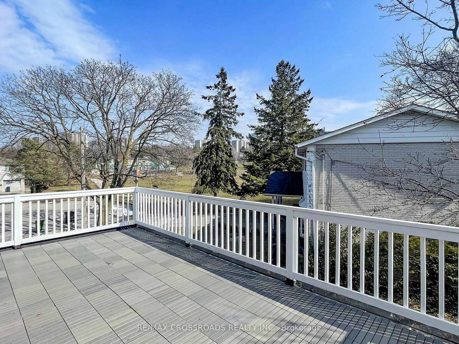 Detached House for sale at 17 Ferbane Place, Toronto, Ontario, M2J 1Y7 - Don Valley Village - MLS: C12954908