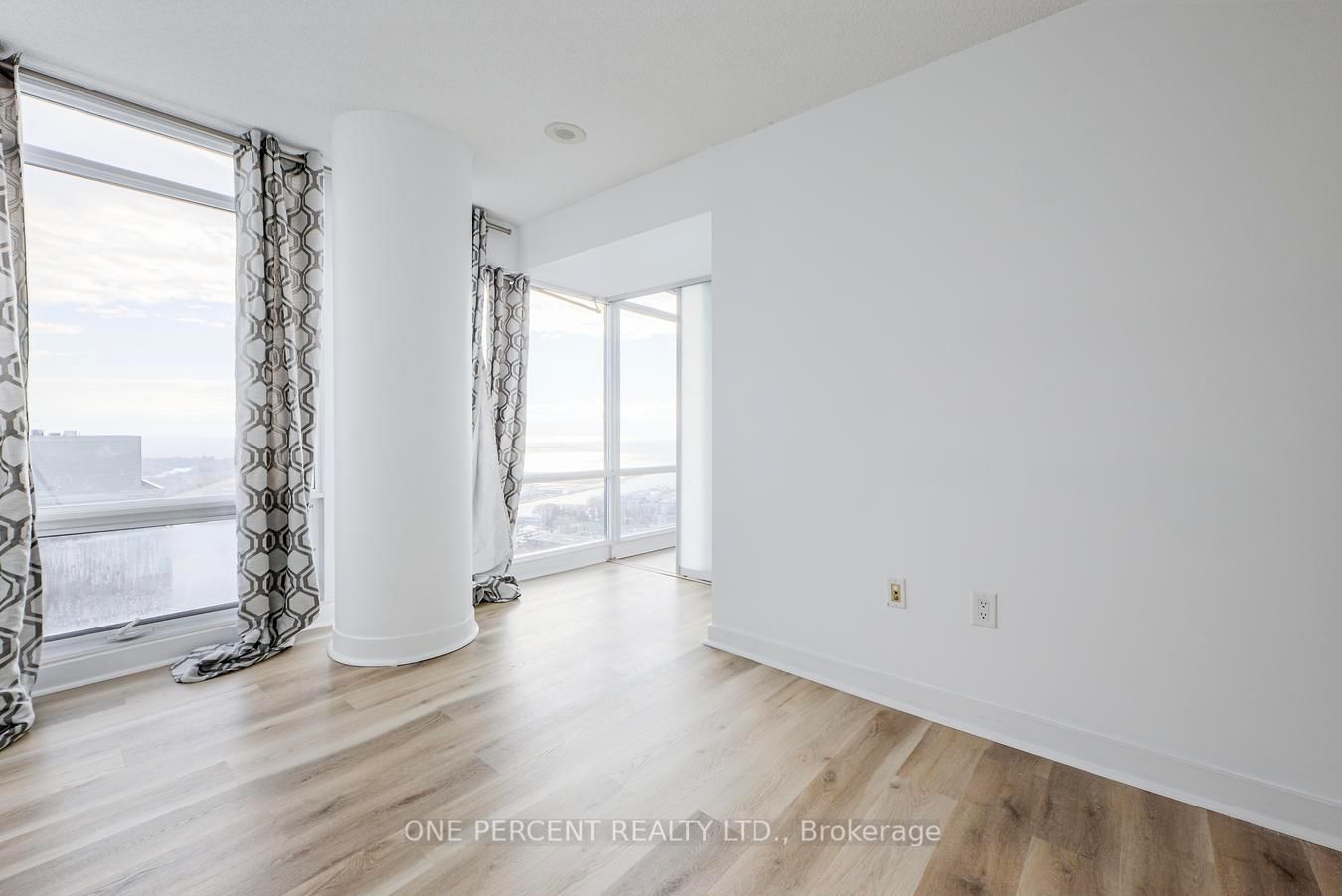 Condo for sale at 5007-25 Telegram Mews, Toronto, Ontario, M5V 3Z1 - Waterfront Communities C1 - MLS: C12955296