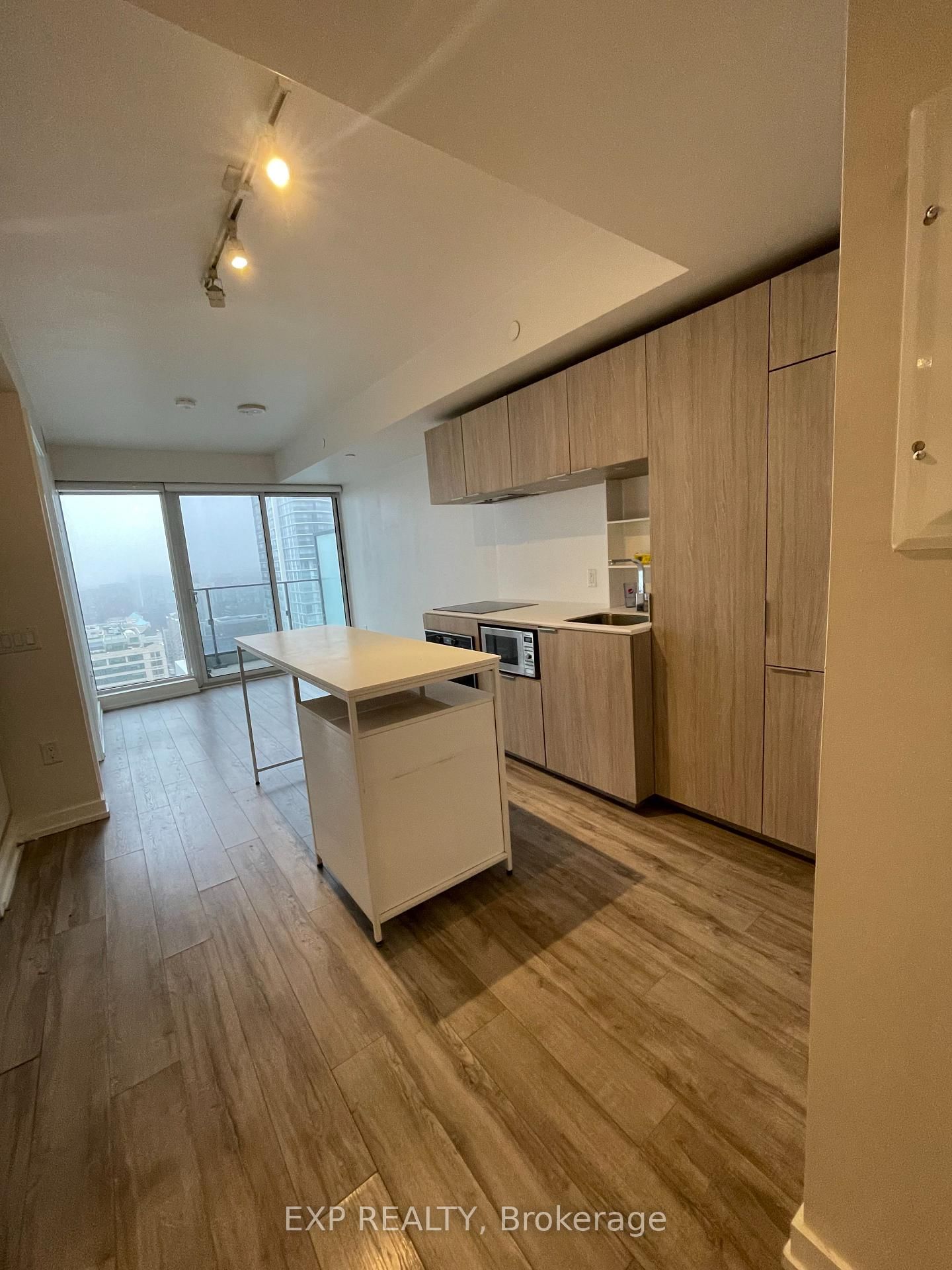 77 Shuter Street, Unit 3112 - Photo 2