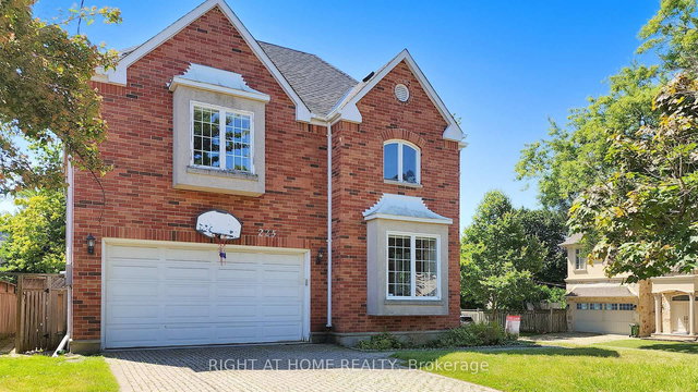 225 Kingsdale Avenue