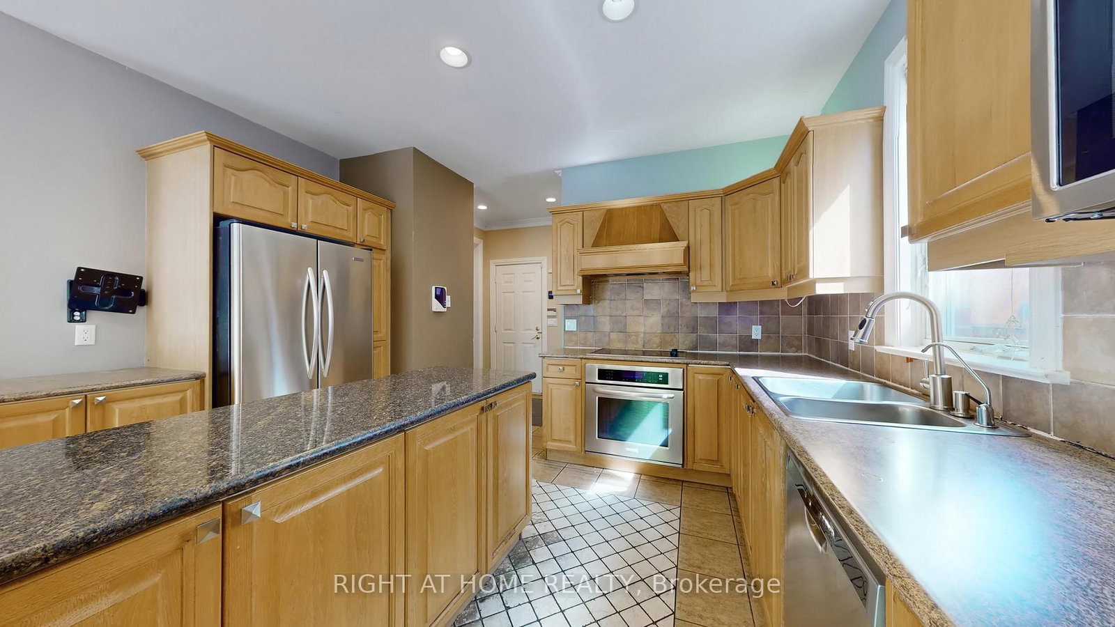 Detached House for lease at 225 Kingsdale Avenue, Toronto, Ontario, M2N 3X3 - Willowdale East - MLS: C12955740