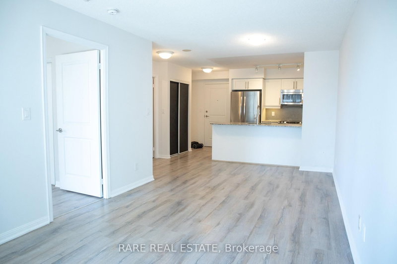 home for lease on 1203-35 Bastion Street