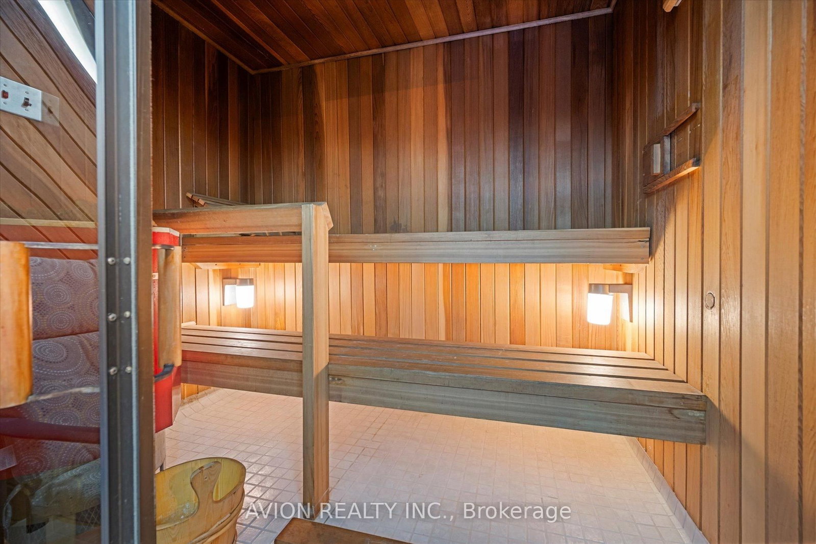 Detached House for sale at 38 Purdon Drive, Toronto, Ontario, M3H 4X1 - Bathurst Manor - MLS: C12956078