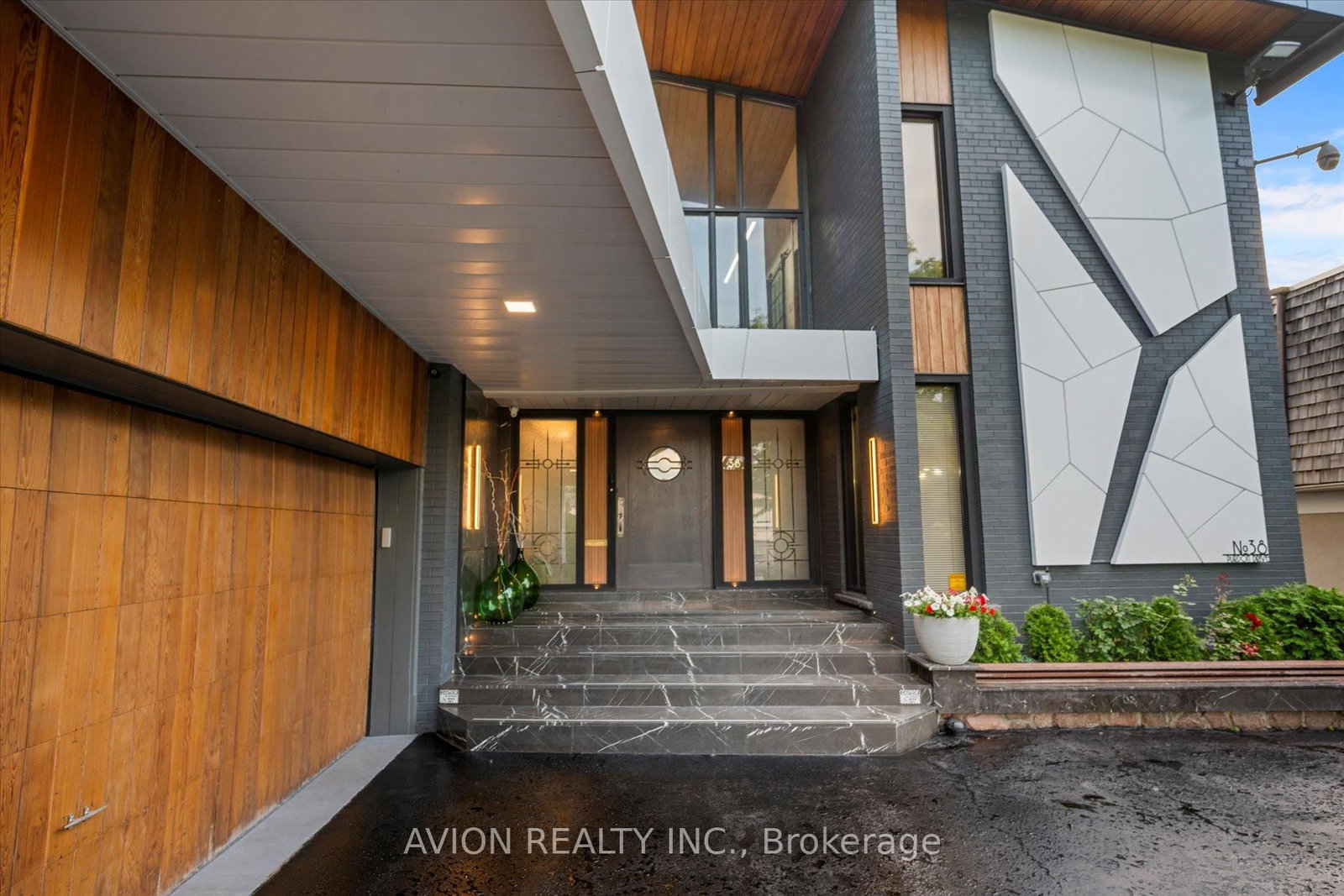 Detached House for sale at 38 Purdon Drive, Toronto, Ontario, M3H 4X1 - Bathurst Manor - MLS: C12956078