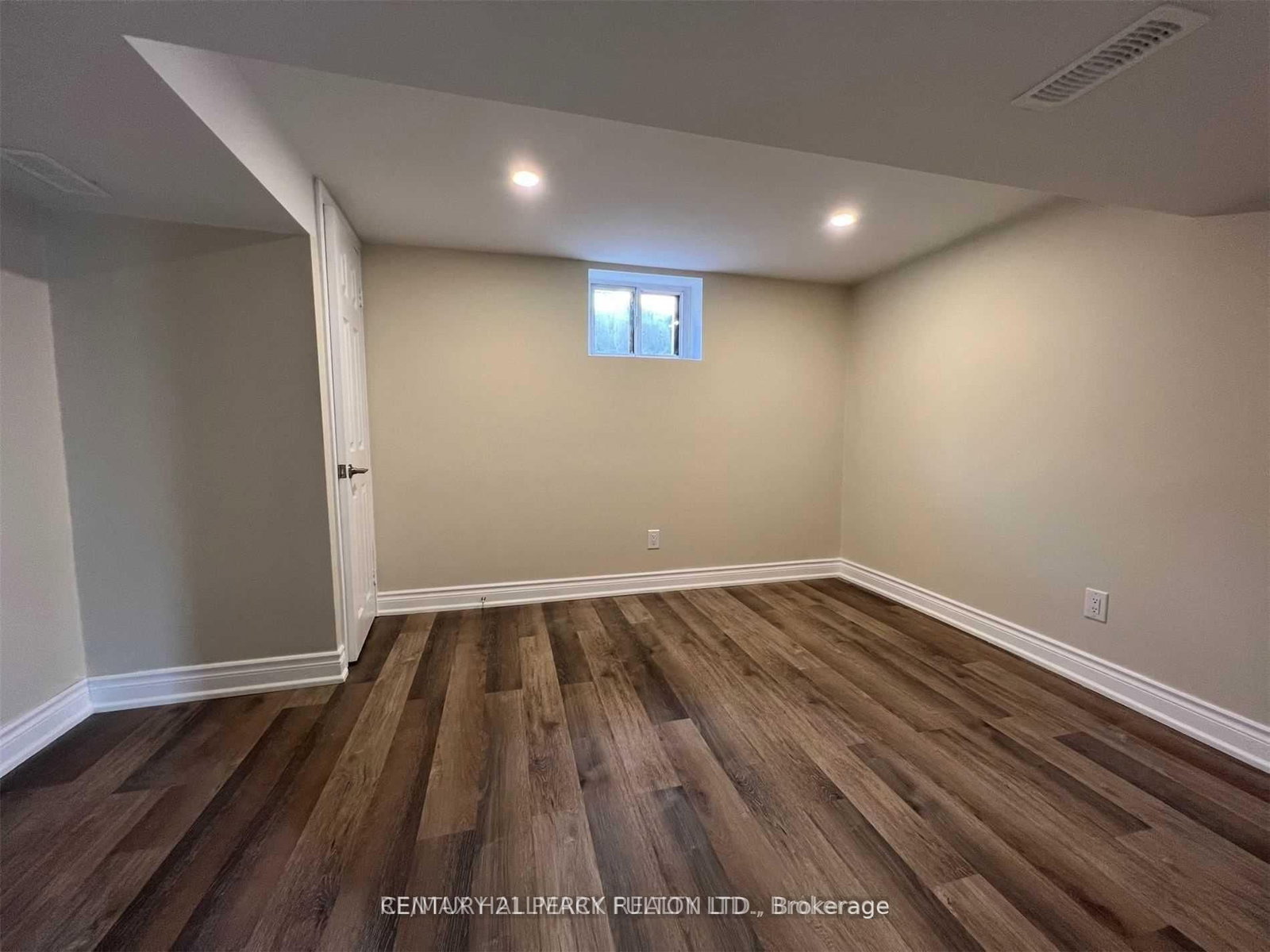 Detached House for sale at 48 Connaught Avenue, Toronto, Ontario, M2M 1G8 - Newtonbrook West - MLS: C12956298