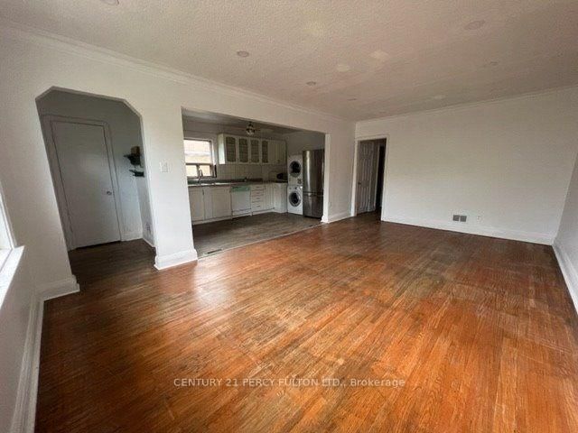 Detached House for sale at 48 Connaught Avenue, Toronto, Ontario, M2M 1G8 - Newtonbrook West - MLS: C12956298