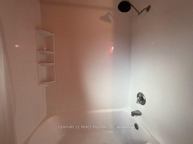 Detached House for sale at 48 Connaught Avenue, Toronto, Ontario, M2M 1G8 - Newtonbrook West - MLS: C12956298