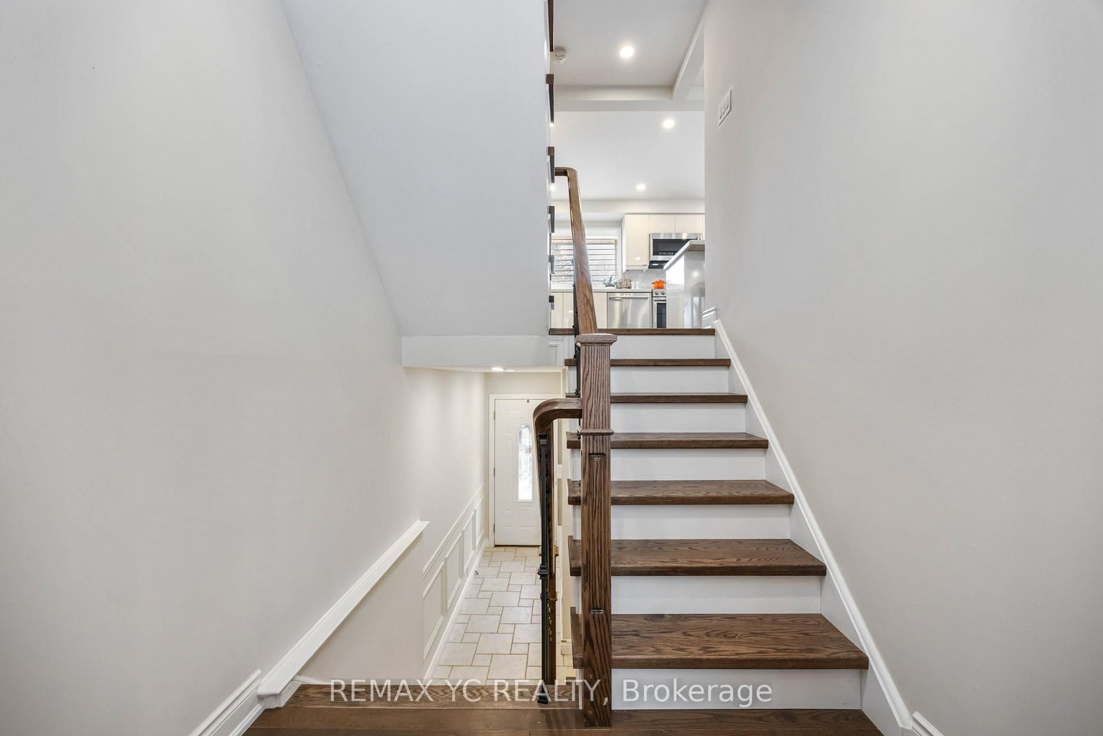 Townhouse for sale at 118 Tangle Briarway, Toronto, Ontario, M2J 2M4 - Bayview Village - MLS: C12956436