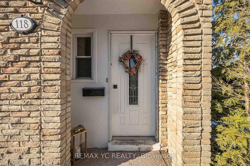 118 Tangle Briarway, Toronto, M2J 2M4 | Image 3