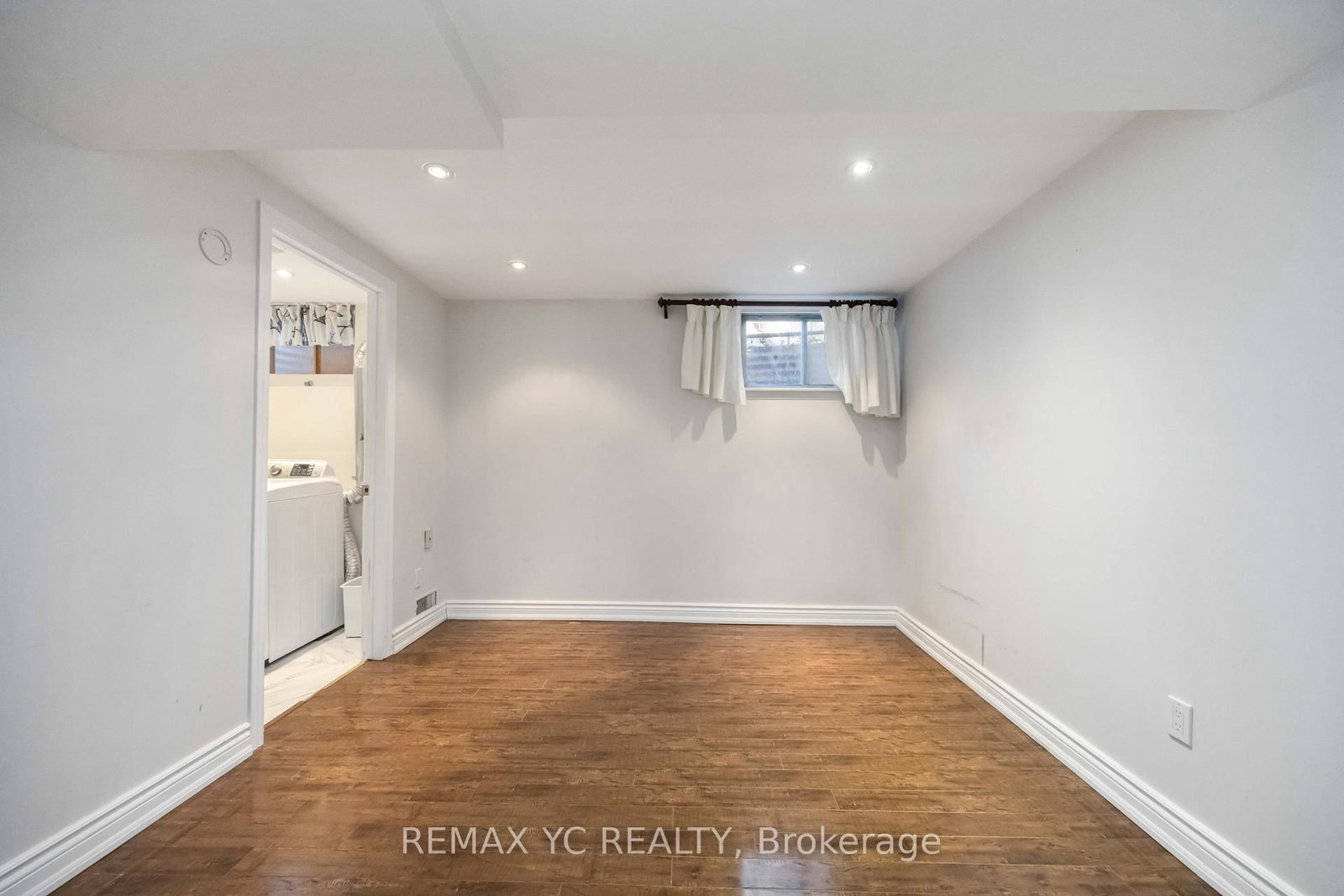 Townhouse for sale at 118 Tangle Briarway, Toronto, Ontario, M2J 2M4 - Bayview Village - MLS: C12956436