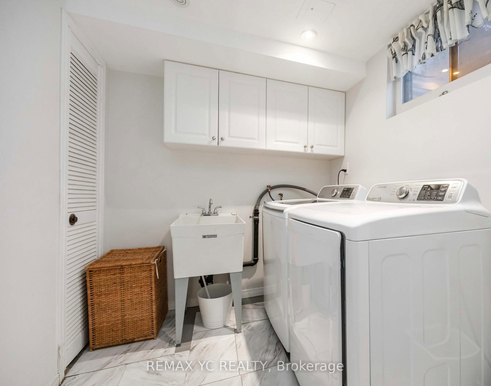 Townhouse for sale at 118 Tangle Briarway, Toronto, Ontario, M2J 2M4 - Bayview Village - MLS: C12956436