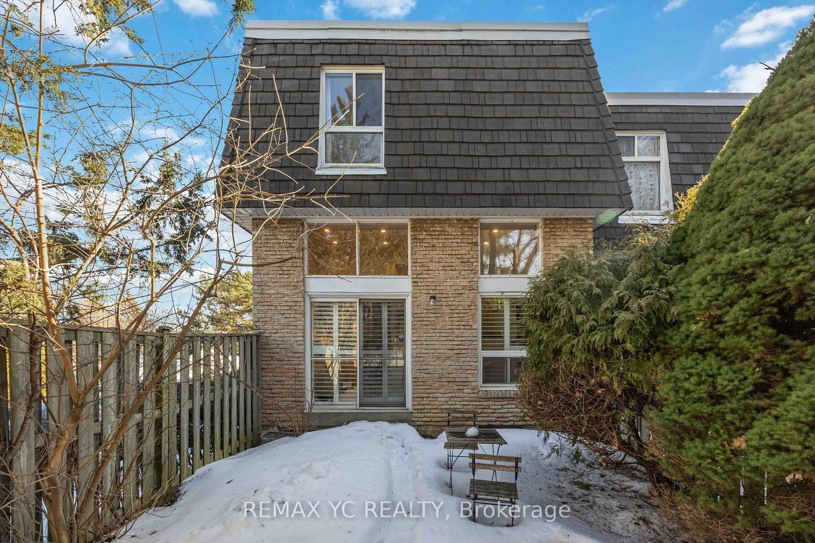 Townhouse for sale at 118 Tangle Briarway, Toronto, Ontario, M2J 2M4 - Bayview Village - MLS: C12956436