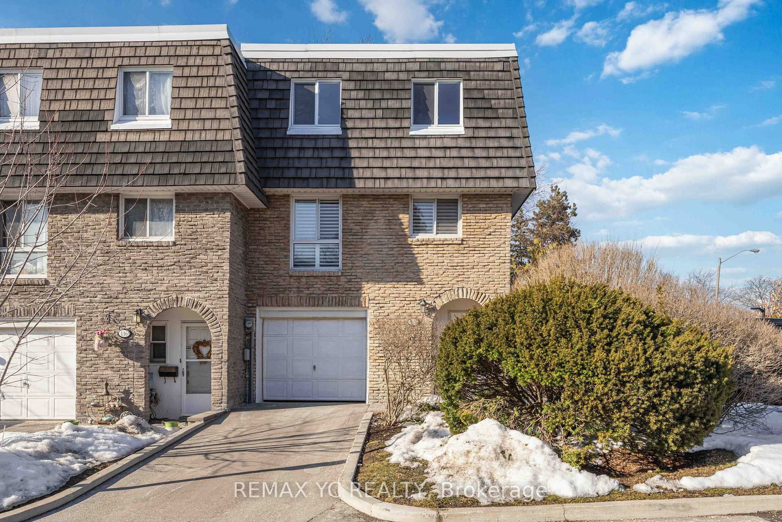 Townhouse for sale at 118 Tangle Briarway, Toronto, Ontario, M2J 2M4 - Bayview Village - MLS: C12956436