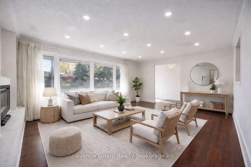 Main - 10 Chipping Rd, Toronto, M3B 1L1 | Image 3