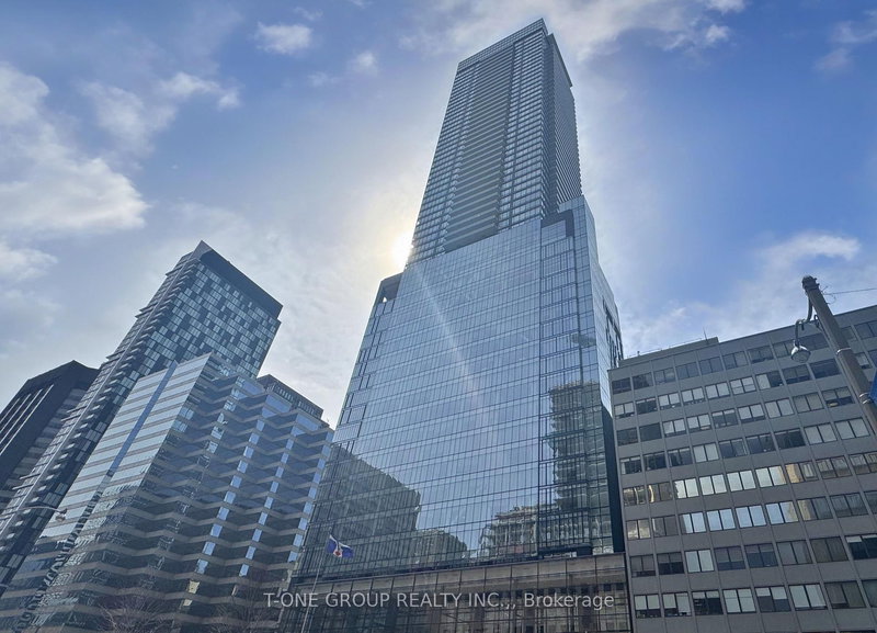 home for lease on 4112-488 University Avenue