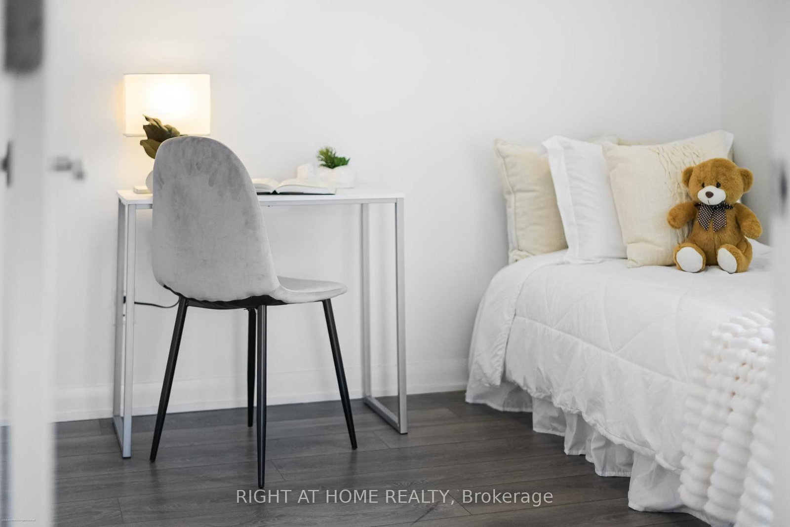 Condo for sale at 711-435 Richmond Street, Toronto, Ontario, M5V 0N1 - Waterfront Communities C1 - MLS: C12956694